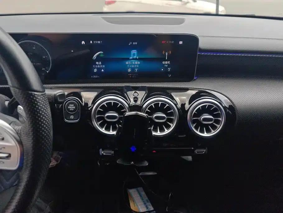 Mercedes-Benz A-Class 2020 A 200 L Sport Sedan — миниатюра 13