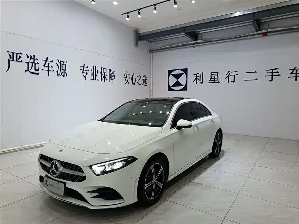 2023 Mercedes-Benz A-Class A 200 L Fashion Edition — миниатюра 1