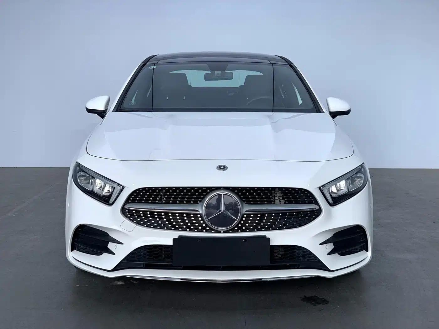 Mercedes-Benz A-Class 2019 Facelift A 200 L Sport Sedan — миниатюра 2