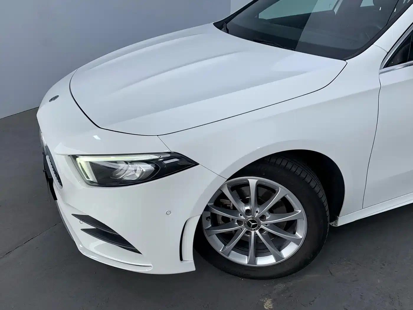 Mercedes-Benz A-Class 2019 Facelift A 200 L Sport Sedan — миниатюра 11