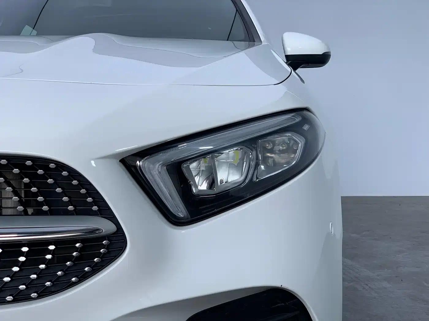Mercedes-Benz A-Class 2019 Facelift A 200 L Sport Sedan — миниатюра 12