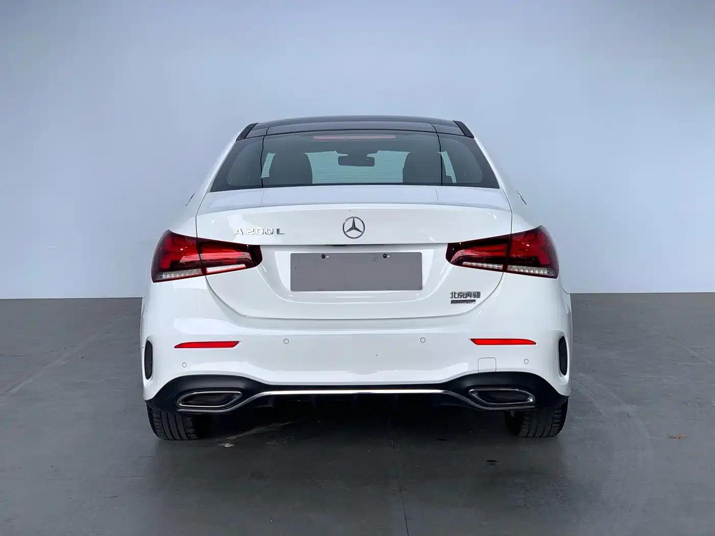 Mercedes-Benz A-Class 2019 Facelift A 200 L Sport Sedan — миниатюра 6