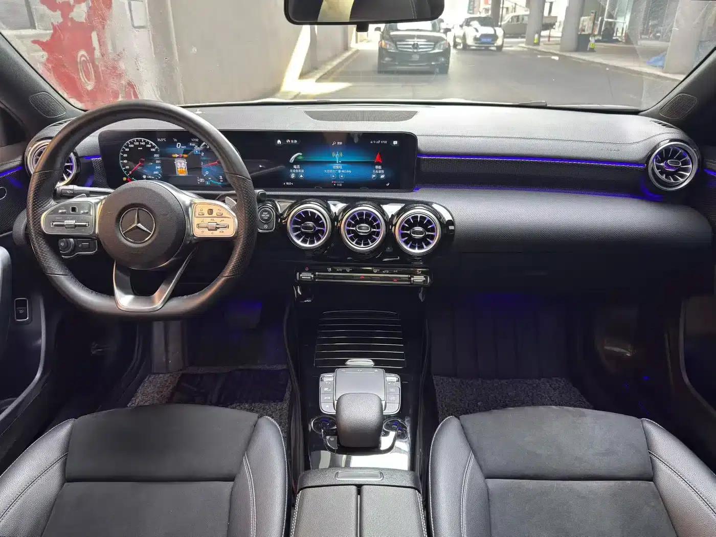 2023 Mercedes-Benz A-Class A 200 L Fashion Edition — миниатюра 7