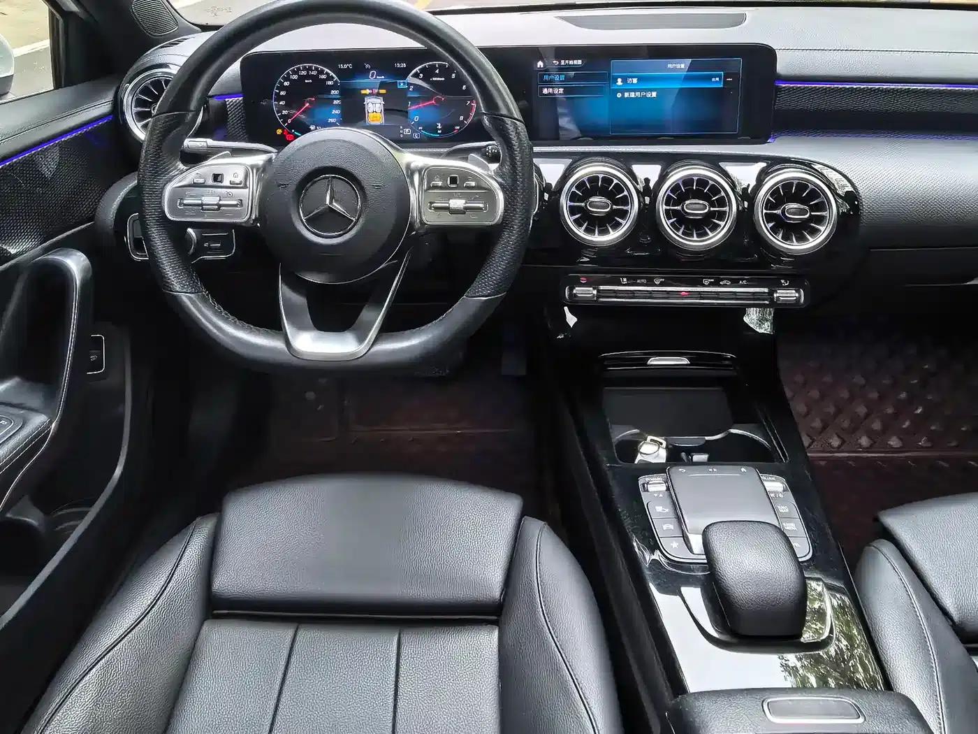 Mercedes-Benz A-Class 2022 A 200 L Sport Sedan Dynamic Edition — миниатюра 10