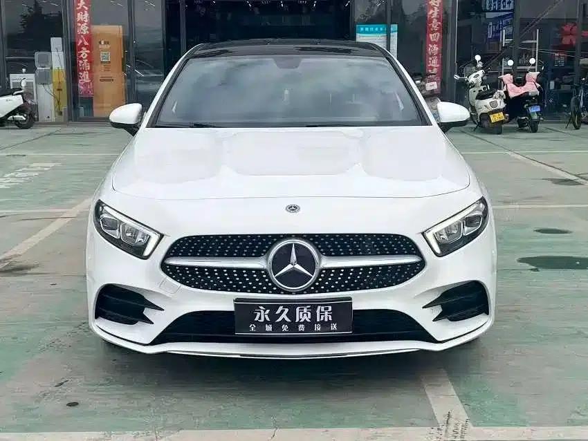 Mercedes-Benz A-Class 2020 Facelift A 200 L Sport Sedan Fashion Model — миниатюра 2