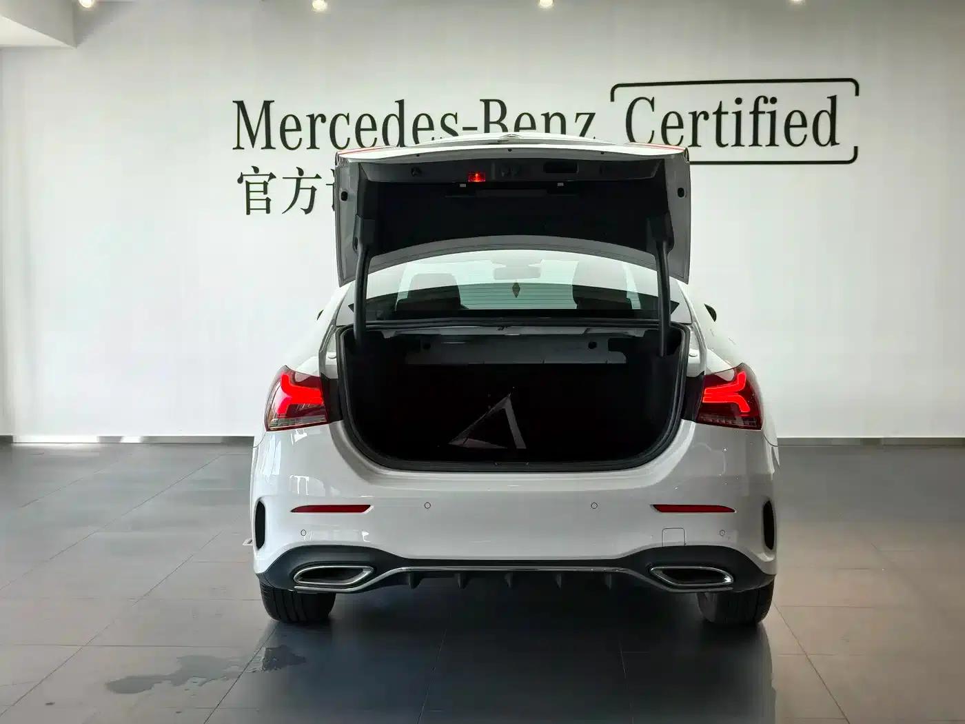 Mercedes-Benz A-Class 2020 A 200 L Sport Sedan — миниатюра 13