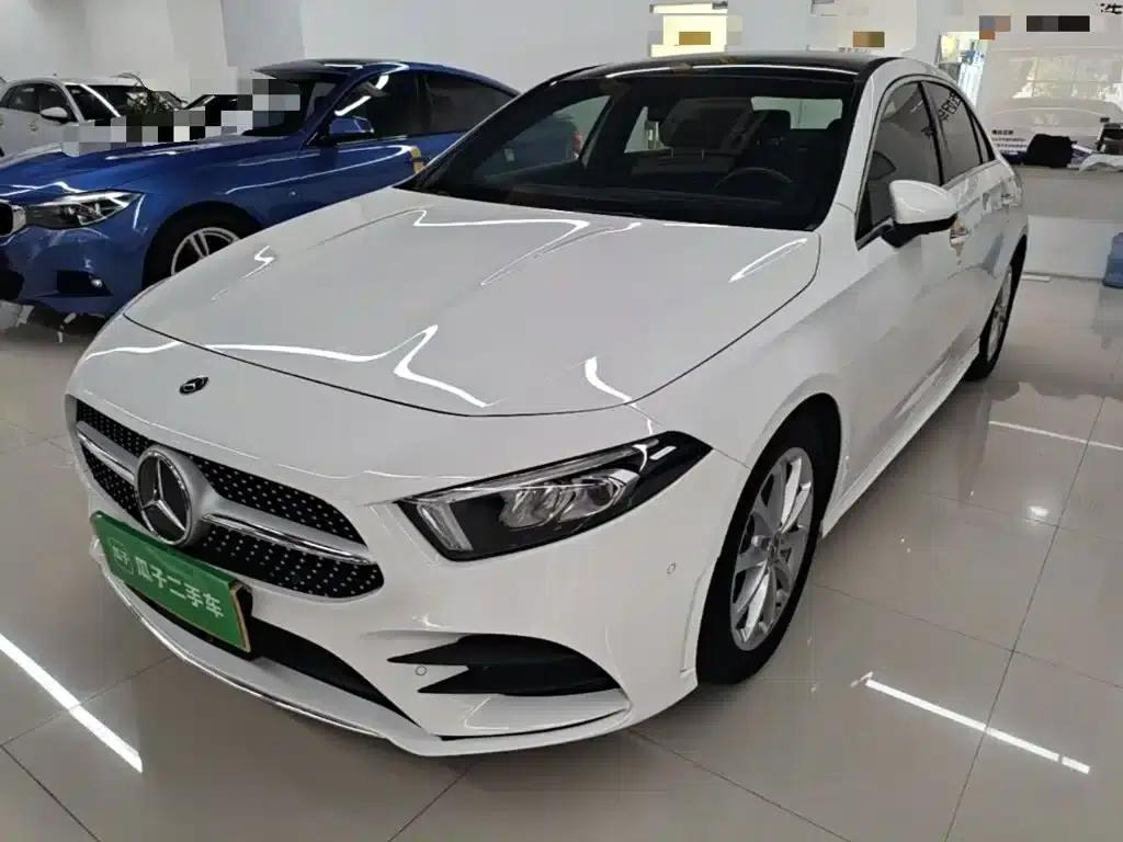 Mercedes-Benz A-Class 2020 A 200 L Sport Sedan — миниатюра 1