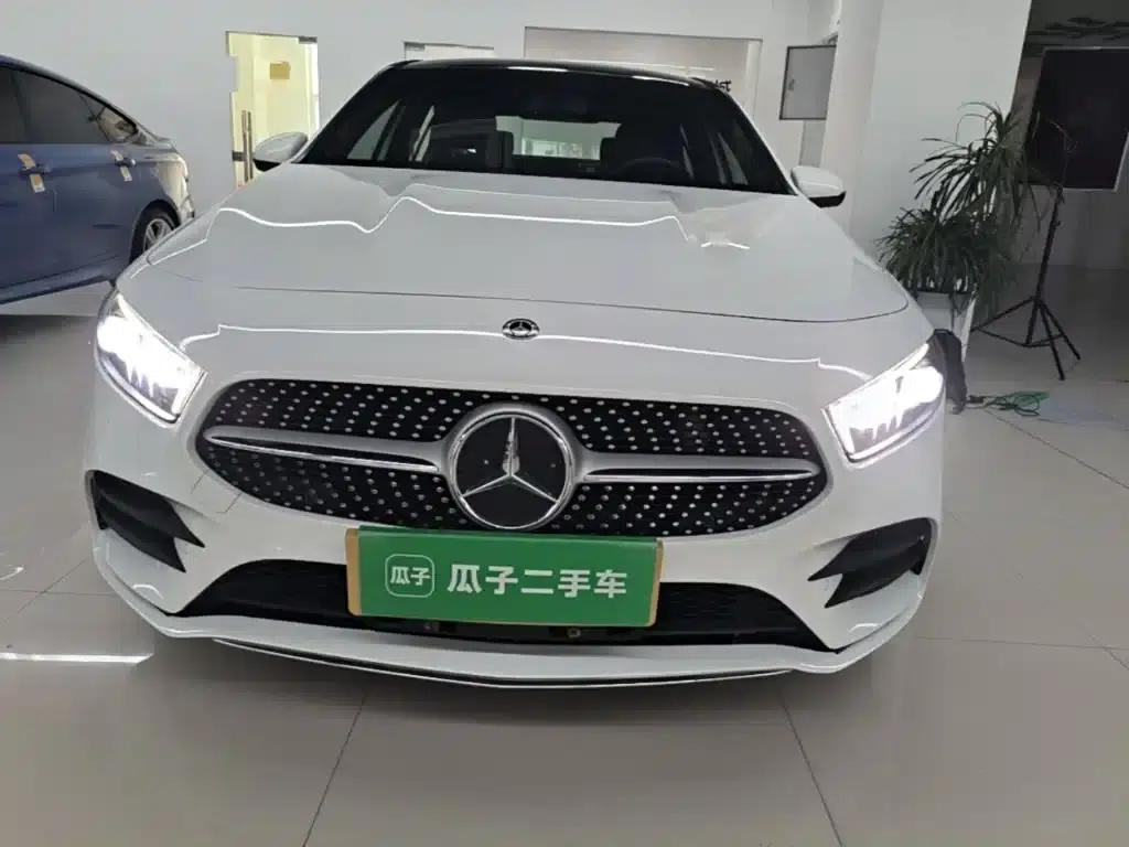 Mercedes-Benz A-Class 2020 A 200 L Sport Sedan — миниатюра 3