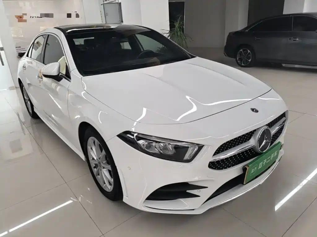 Mercedes-Benz A-Class 2020 A 200 L Sport Sedan — миниатюра 4