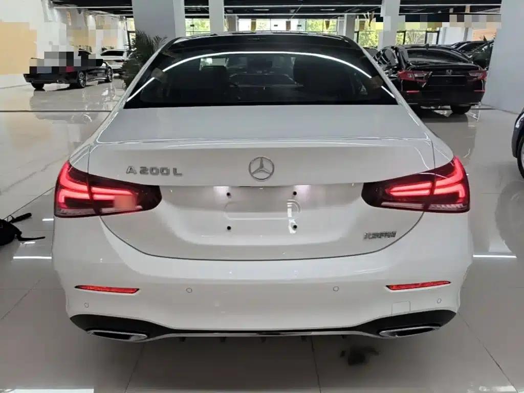 Mercedes-Benz A-Class 2020 A 200 L Sport Sedan — миниатюра 6