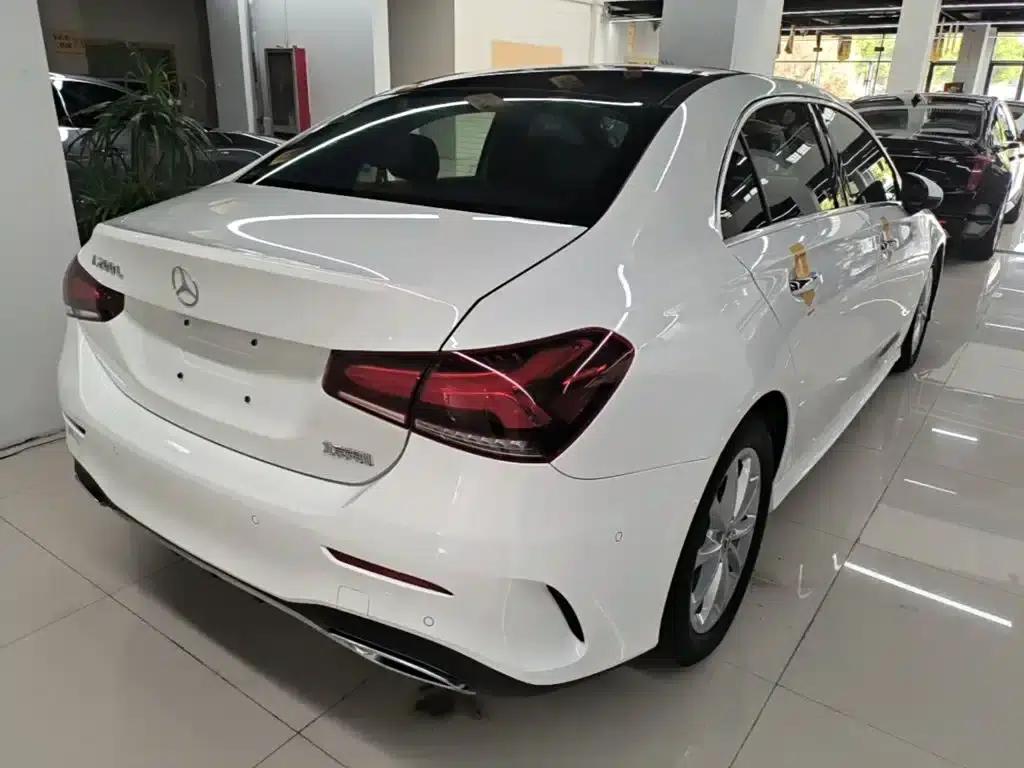 Mercedes-Benz A-Class 2020 A 200 L Sport Sedan — миниатюра 7
