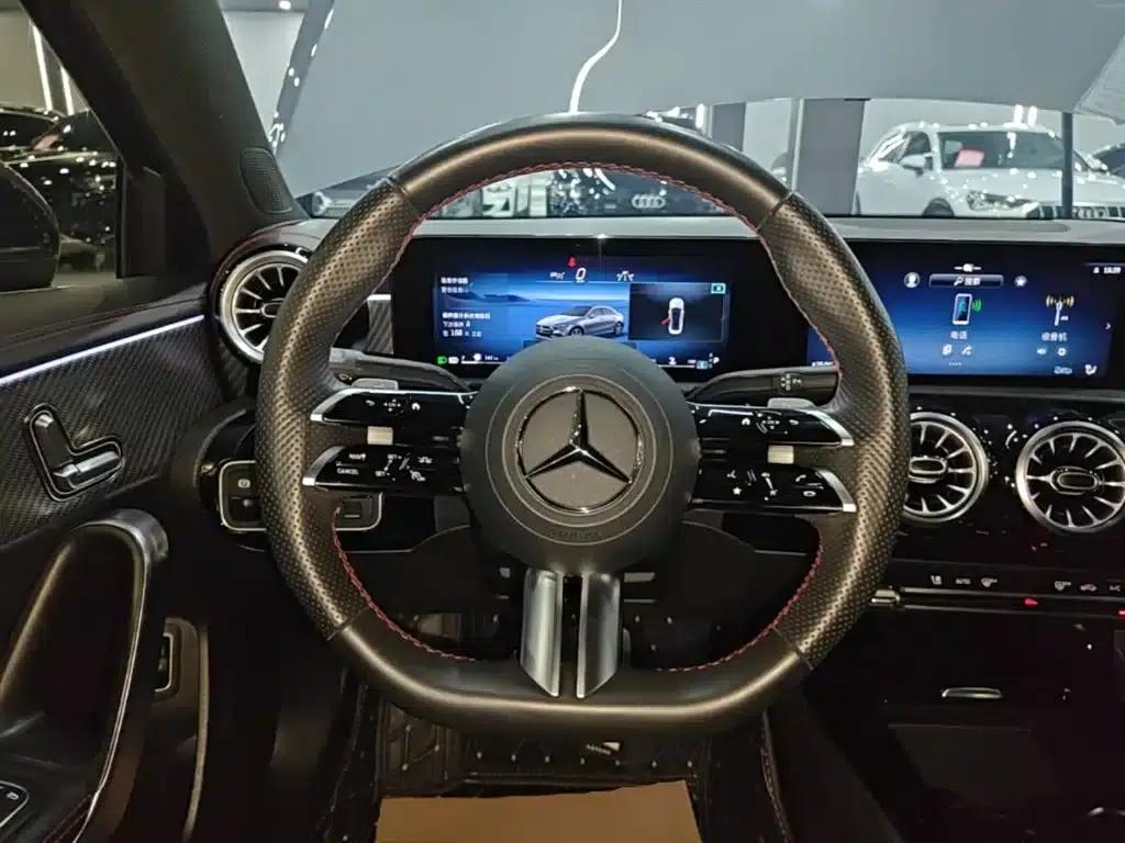 2023 Mercedes-Benz A-Class A 200 L Fashion Edition — миниатюра 11