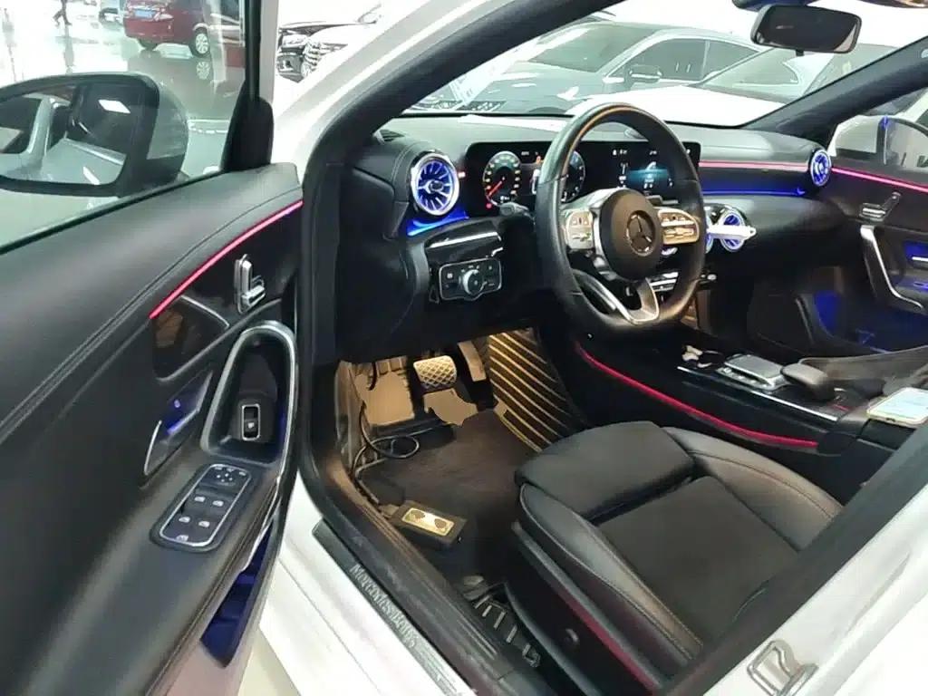 Mercedes-Benz A-Class 2021 A 200 L Sport Sedan Fashion Edition — миниатюра 16