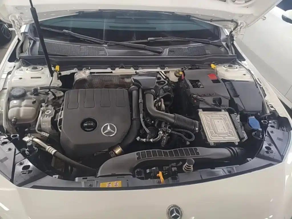 Mercedes-Benz A-Class 2022 Facelift A 180 L Sport Sedan — миниатюра 20