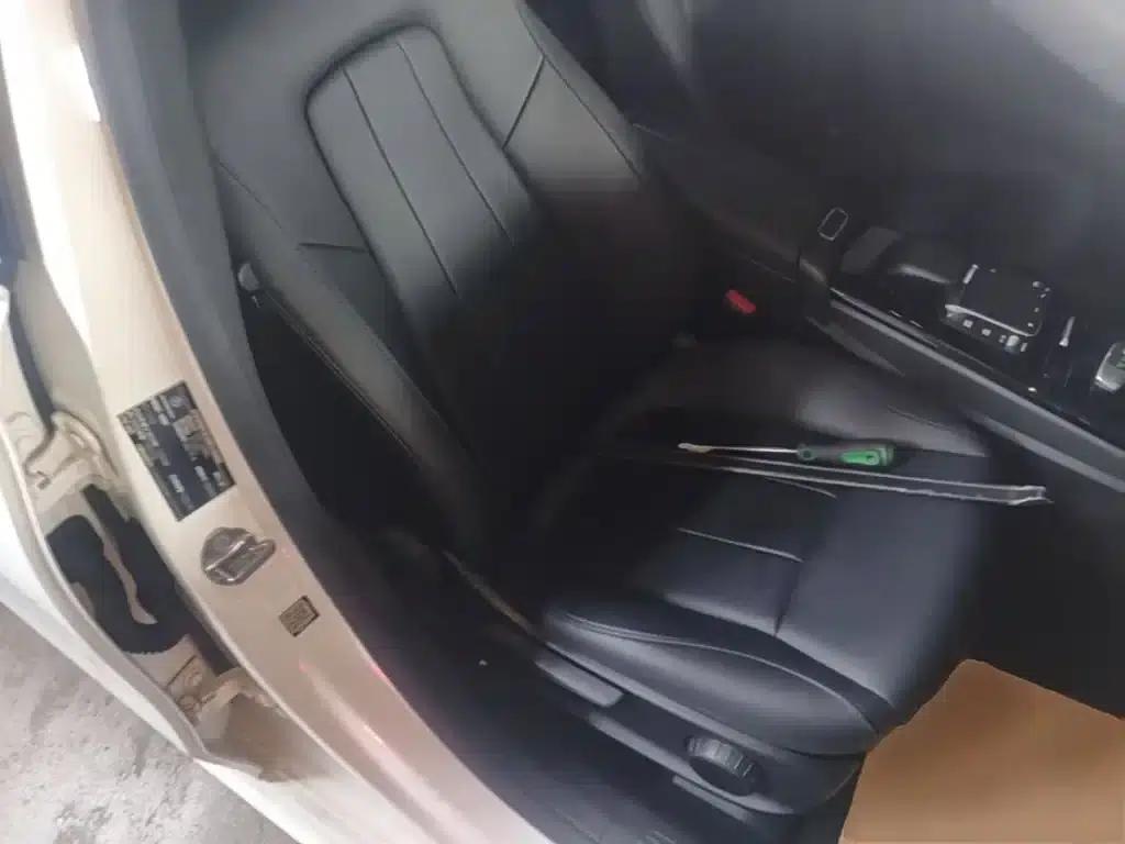 Mercedes-Benz A-Class 2022 Facelift A 180 L Sport Sedan — миниатюра 25