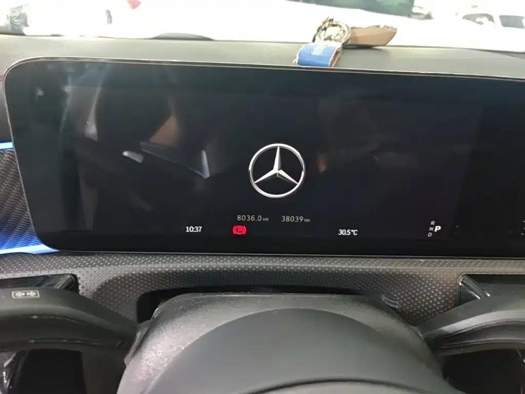 2023 Mercedes-Benz A-Class A 200 L Fashion Edition — миниатюра 12