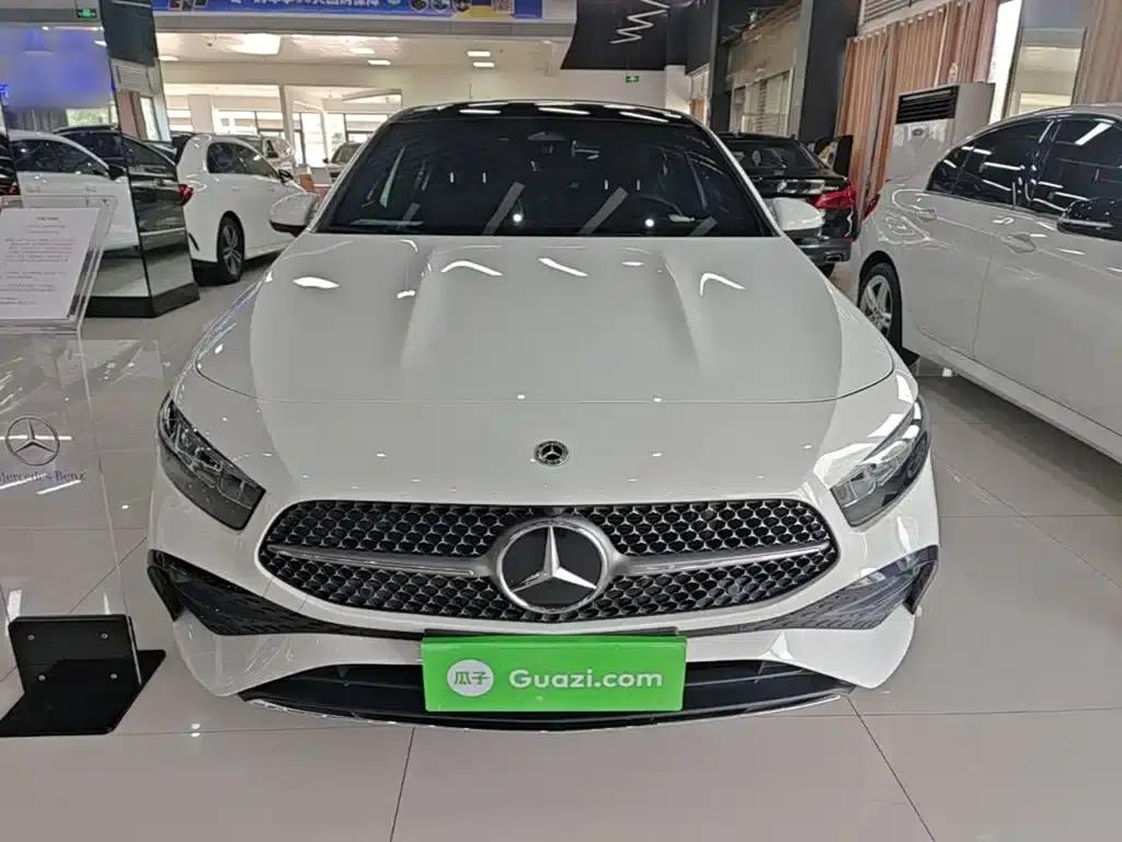 2023 Mercedes-Benz A-Class A 200 L Fashion Edition — миниатюра 3