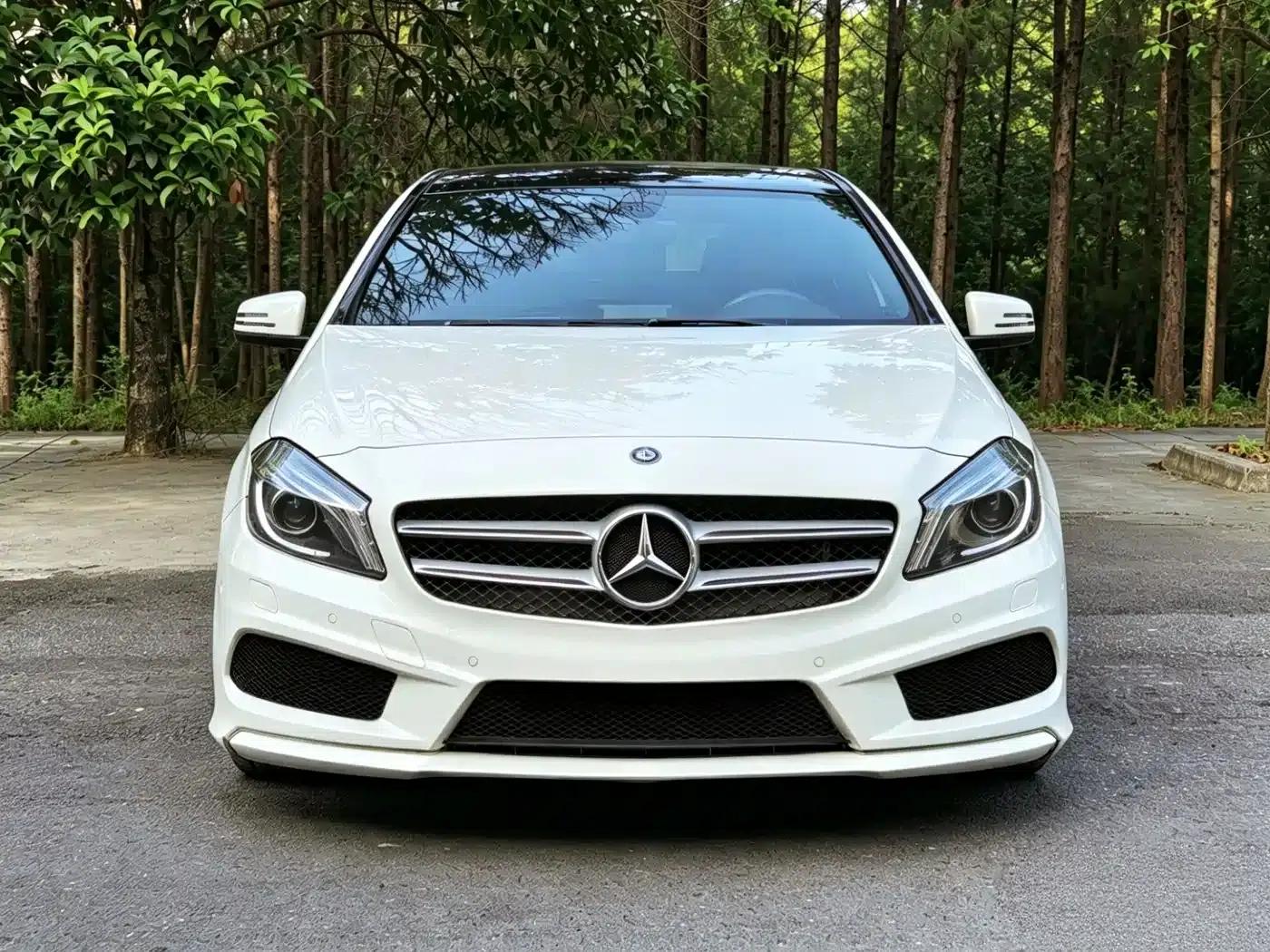 Imported Mercedes-Benz A-Class 2015 A 200 Sport — миниатюра 2