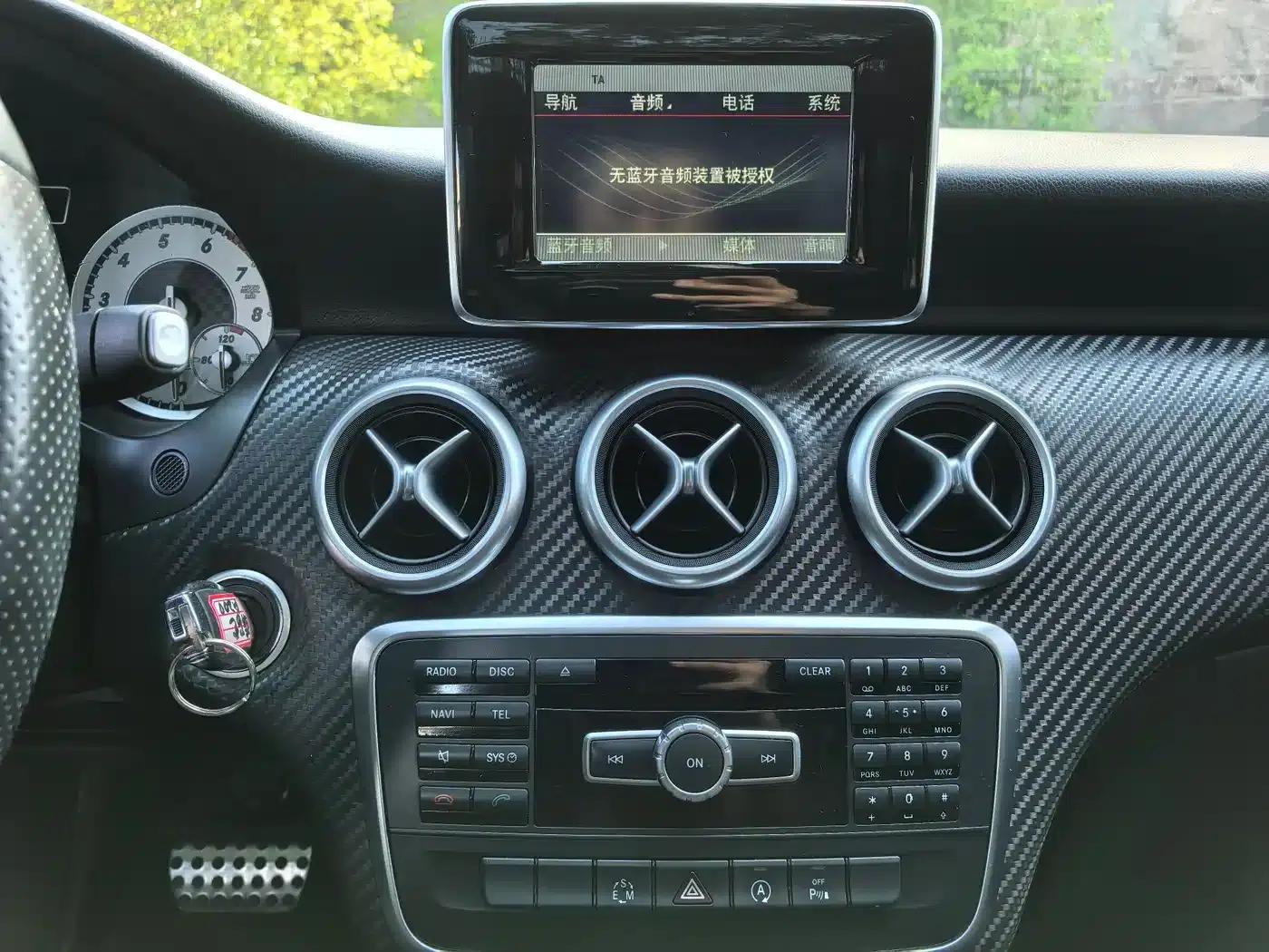 Imported Mercedes-Benz A-Class 2015 A 200 Sport — миниатюра 15