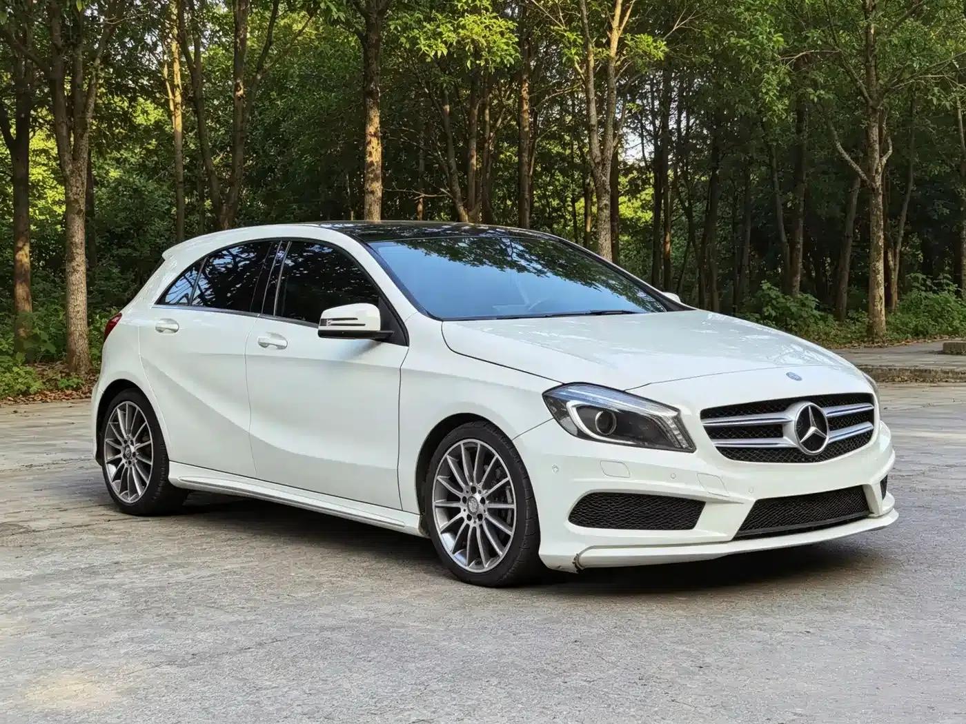 Imported Mercedes-Benz A-Class 2015 A 200 Sport — миниатюра 8
