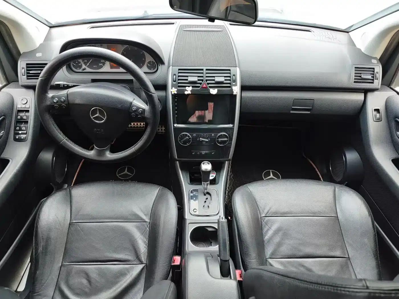 Imported 2011 Mercedes-Benz A-Class A 180 — миниатюра 6