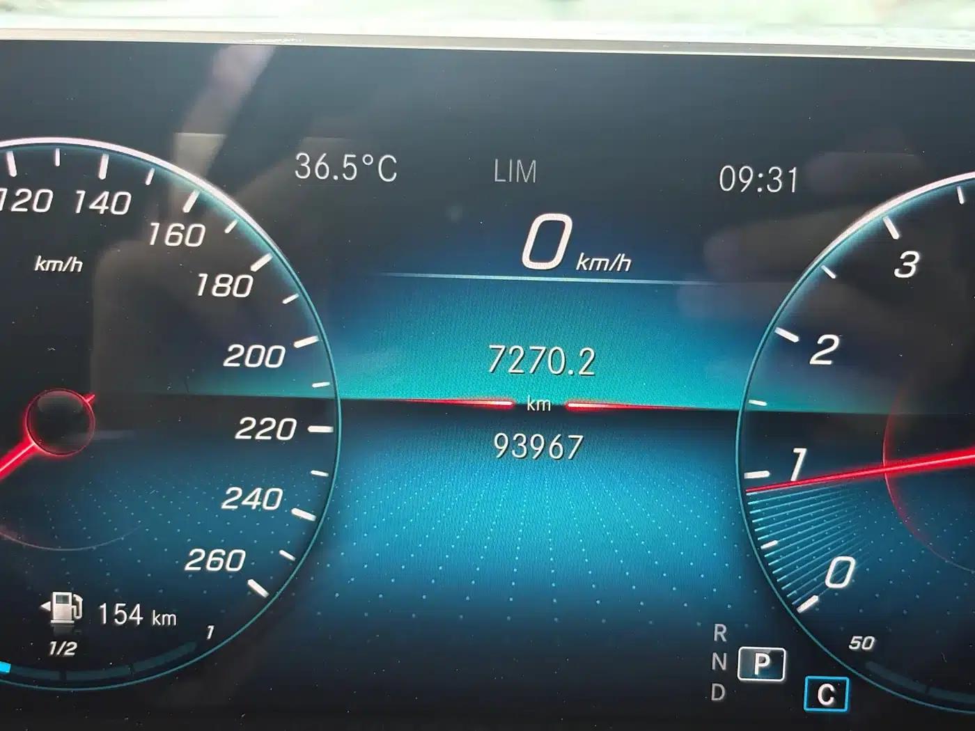 2019 Mercedes-Benz A-Class Imported Model A 200 Dynamic — миниатюра 15