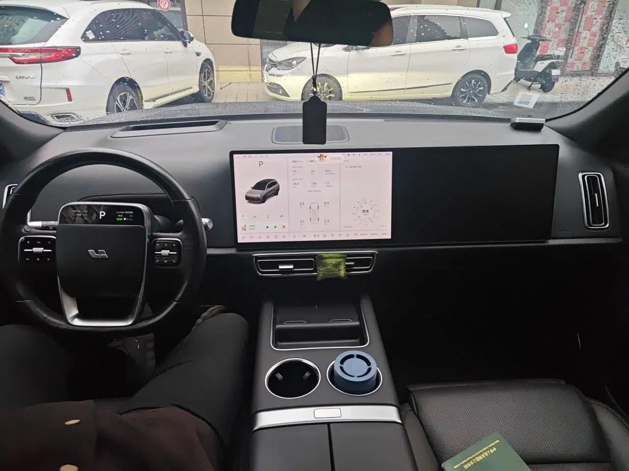 Li Auto L8 2023 Pro Model — миниатюра 9