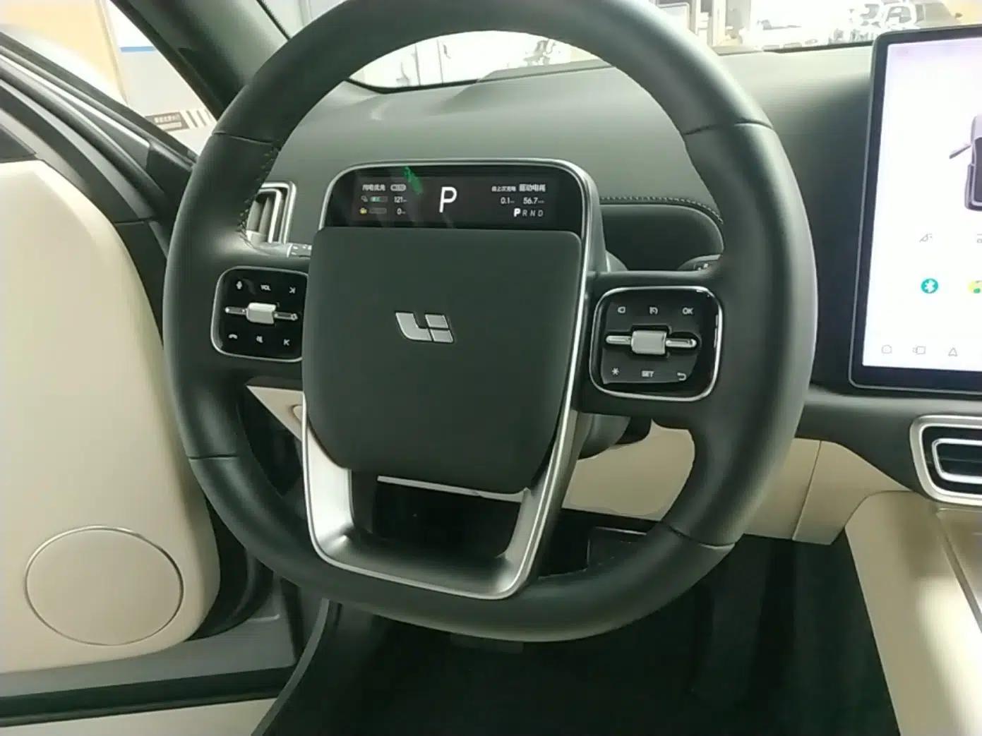 Li Auto L8 2025 Ultra Smart Refreshed Edition — миниатюра 18