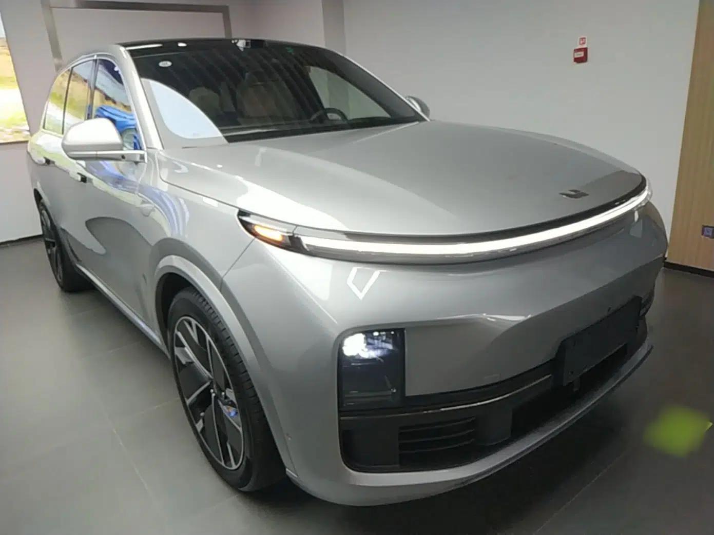 Li Auto L8 2025 Ultra Smart Refreshed Edition — миниатюра 3