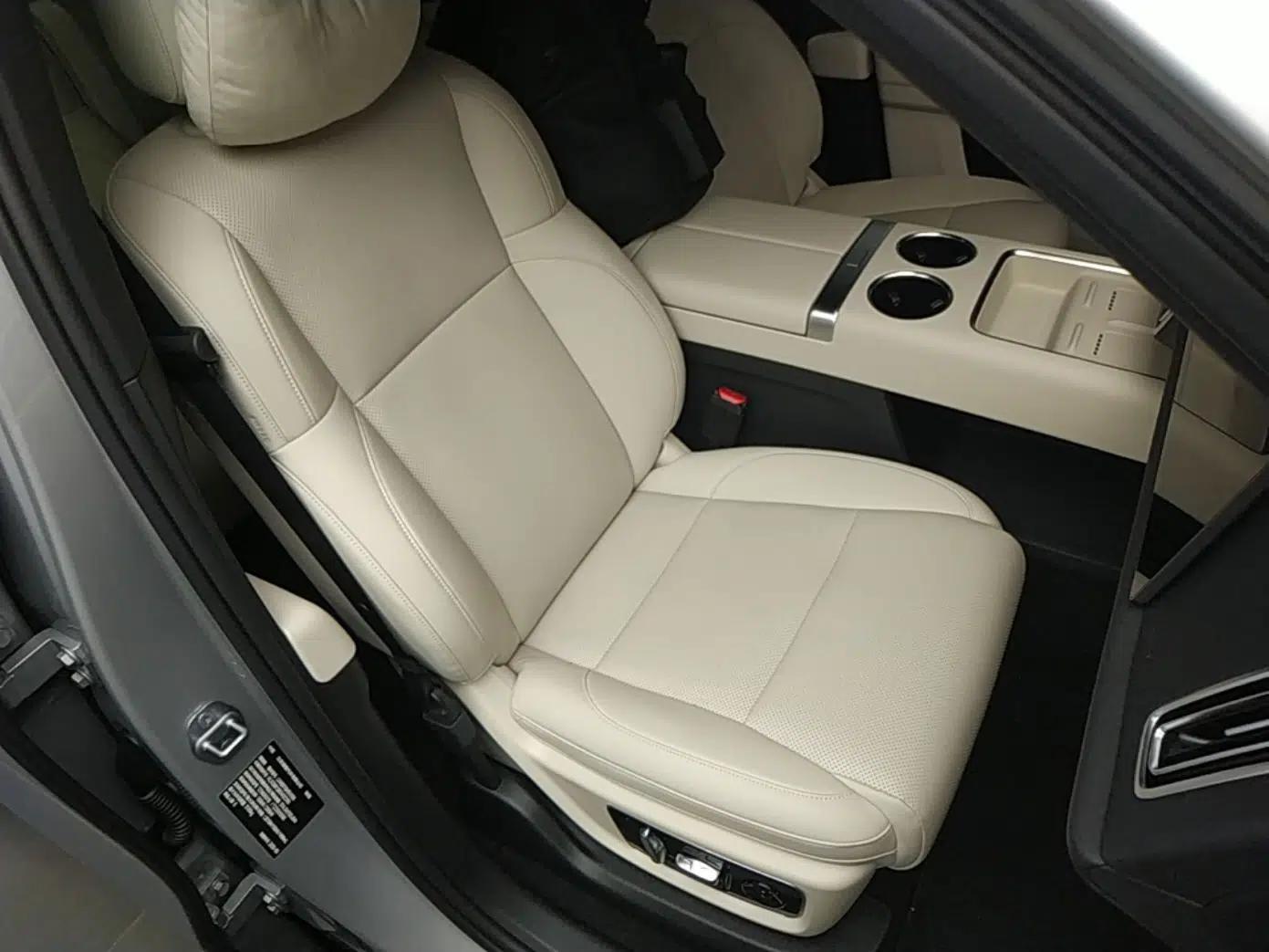 Li Auto L8 2025 Ultra Smart Refreshed Edition — миниатюра 24