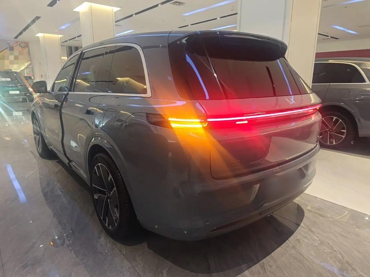 Li Auto L8 2025 Max Smart Refresh Edition — миниатюра 13