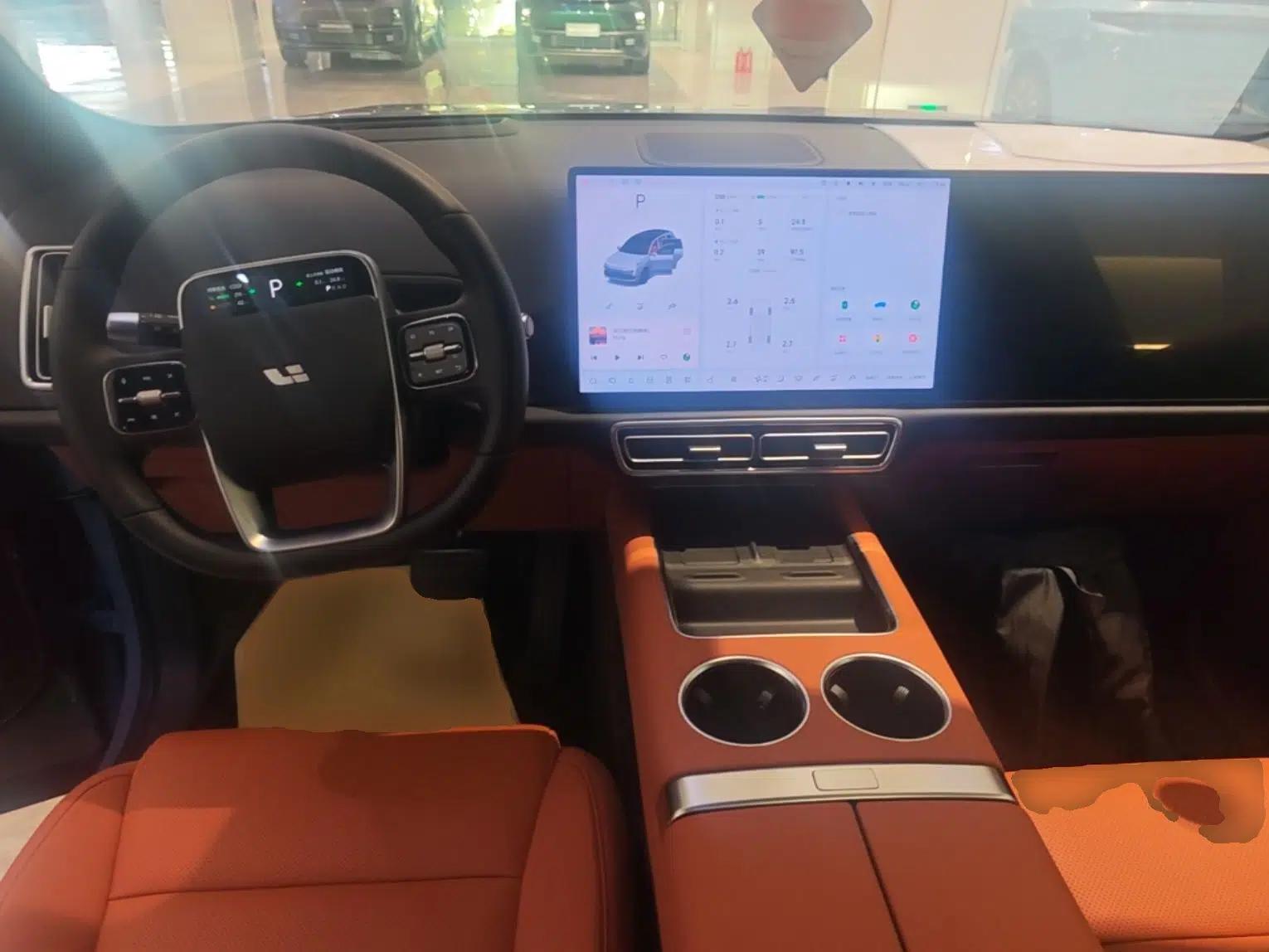 Li Auto L8 2025 Max Smart Refresh Edition — миниатюра 17