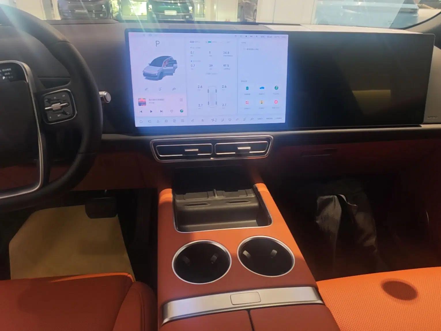 Li Auto L8 2025 Max Smart Refresh Edition — миниатюра 20