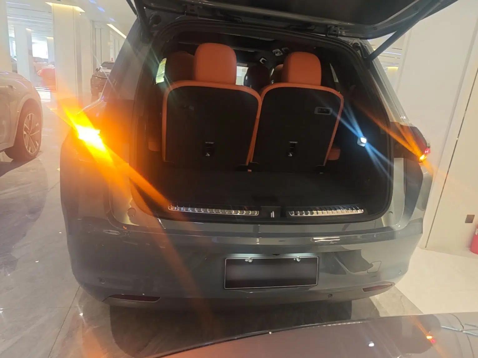 Li Auto L8 2025 Max Smart Refresh Edition — миниатюра 27