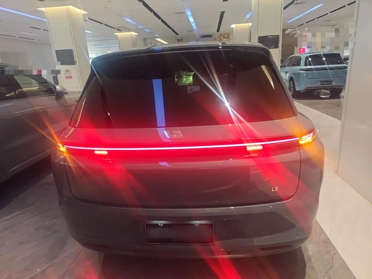 Li Auto L8 2025 Max Smart Refresh Edition — миниатюра 5