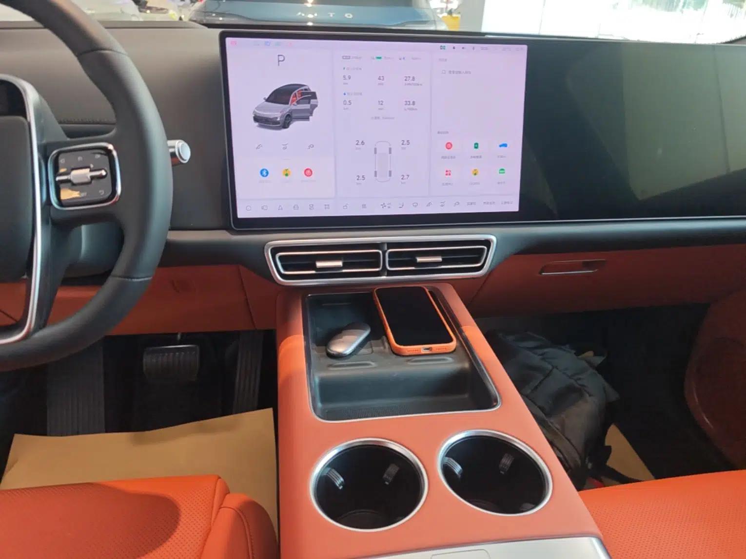 Li Auto L8 2025 Ultra Smart Refreshed Edition — миниатюра 20