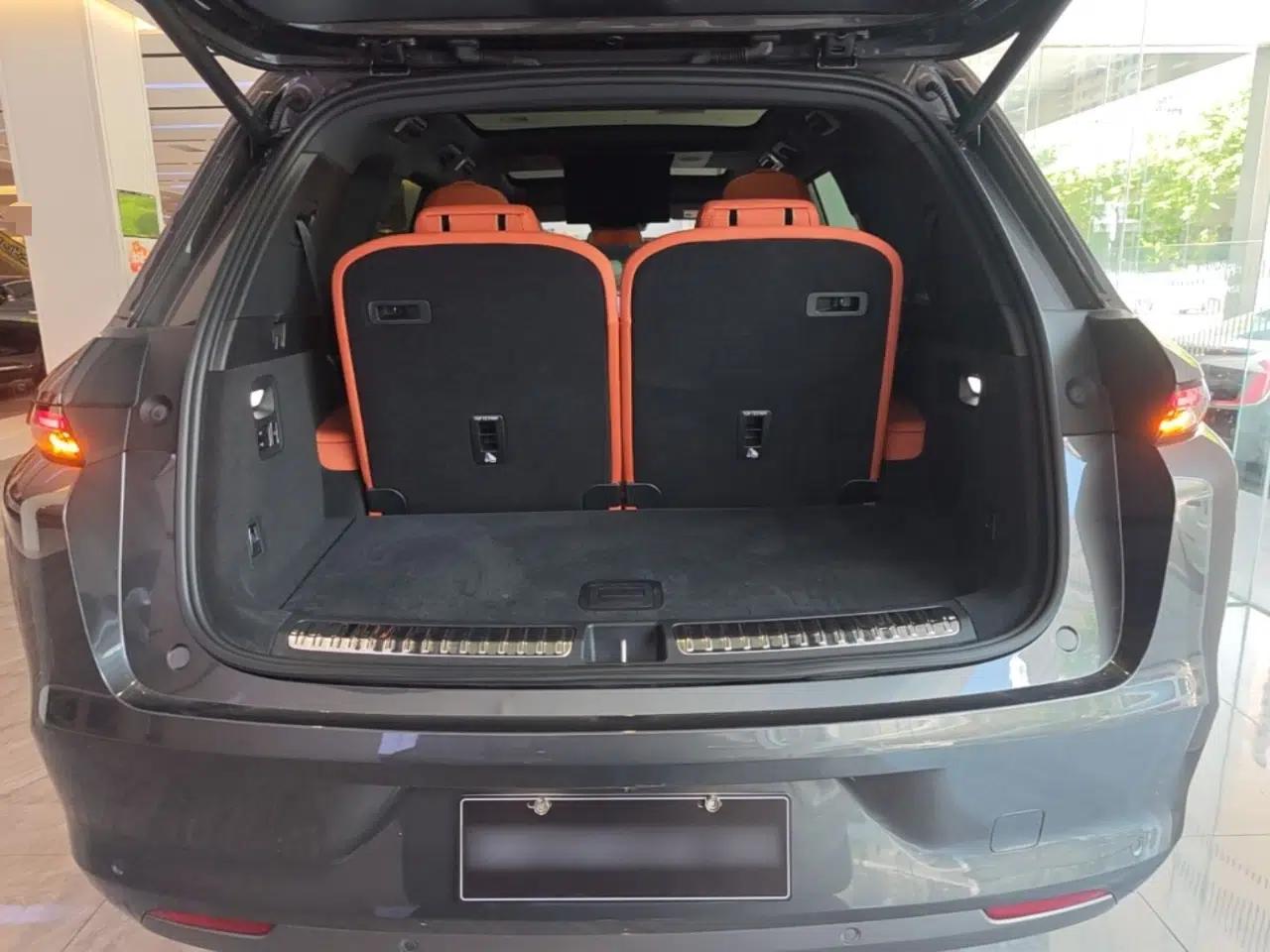 Li Auto L8 2025 Ultra Smart Refreshed Edition — миниатюра 27