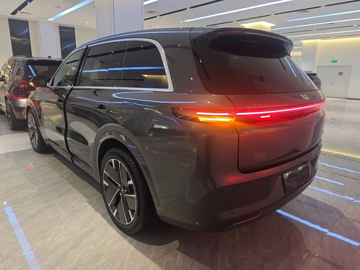 Li Auto L8 2025 Max Smart Refresh Edition — миниатюра 13