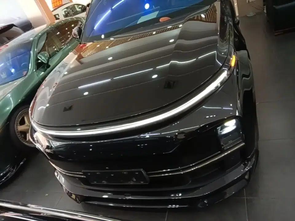 Li Auto L8 2023 Pro Model — миниатюра 2