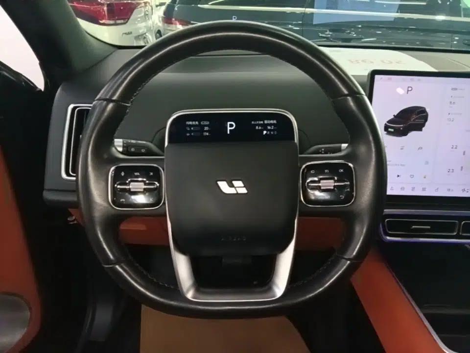 Li Auto L8 2023 Pro Model — миниатюра 13