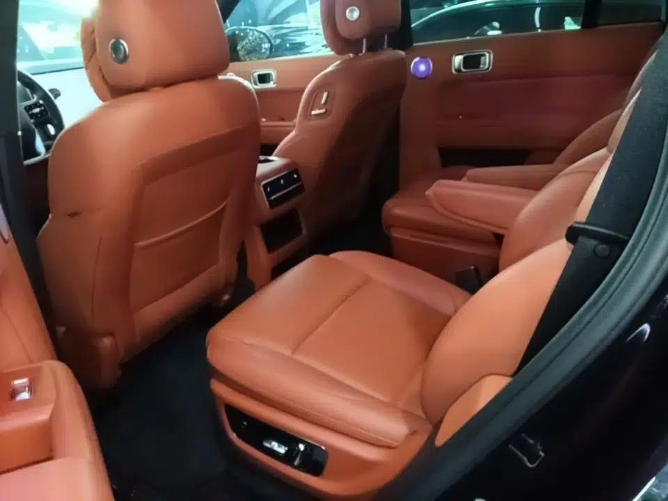 Li Auto L8 2023 Pro Model — миниатюра 20