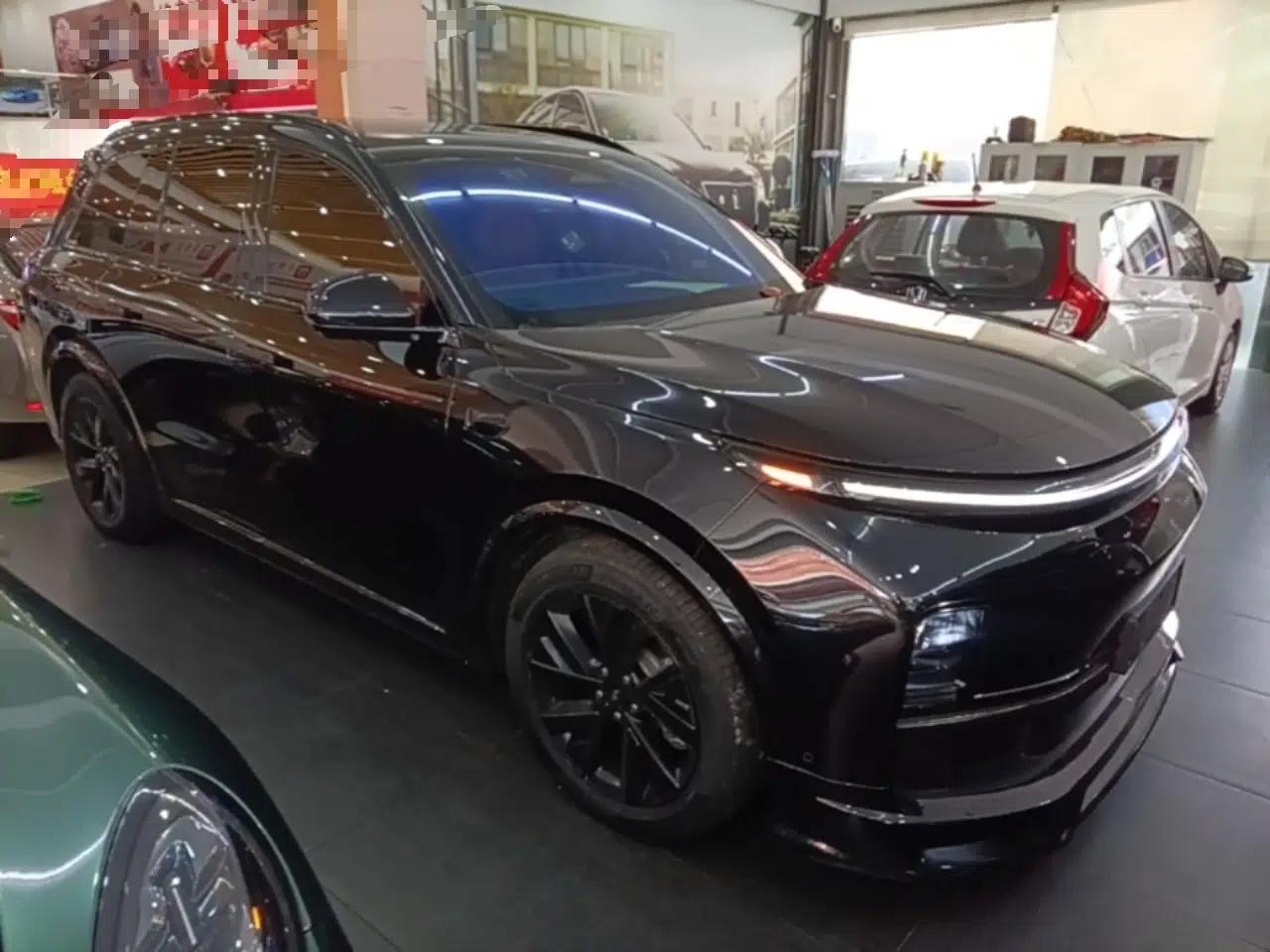 Li Auto L8 2023 Pro Model — миниатюра 3