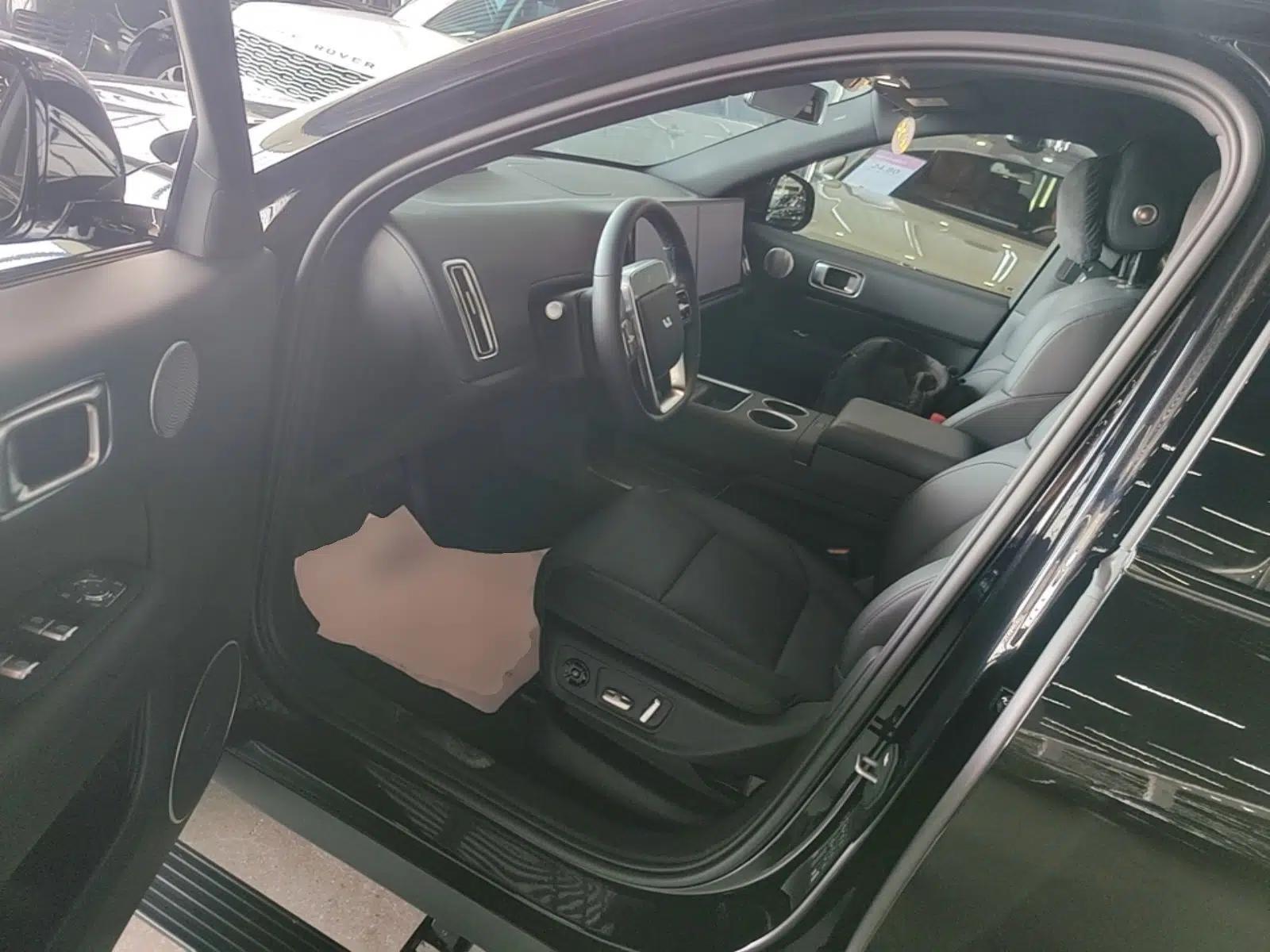 Li Auto L6 2024 Pro Model — миниатюра 18