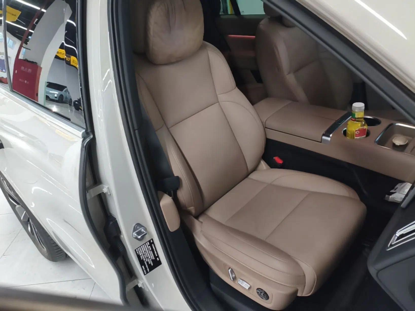 Li Auto L6 2025 Pro Smart Refresh Edition — миниатюра 19