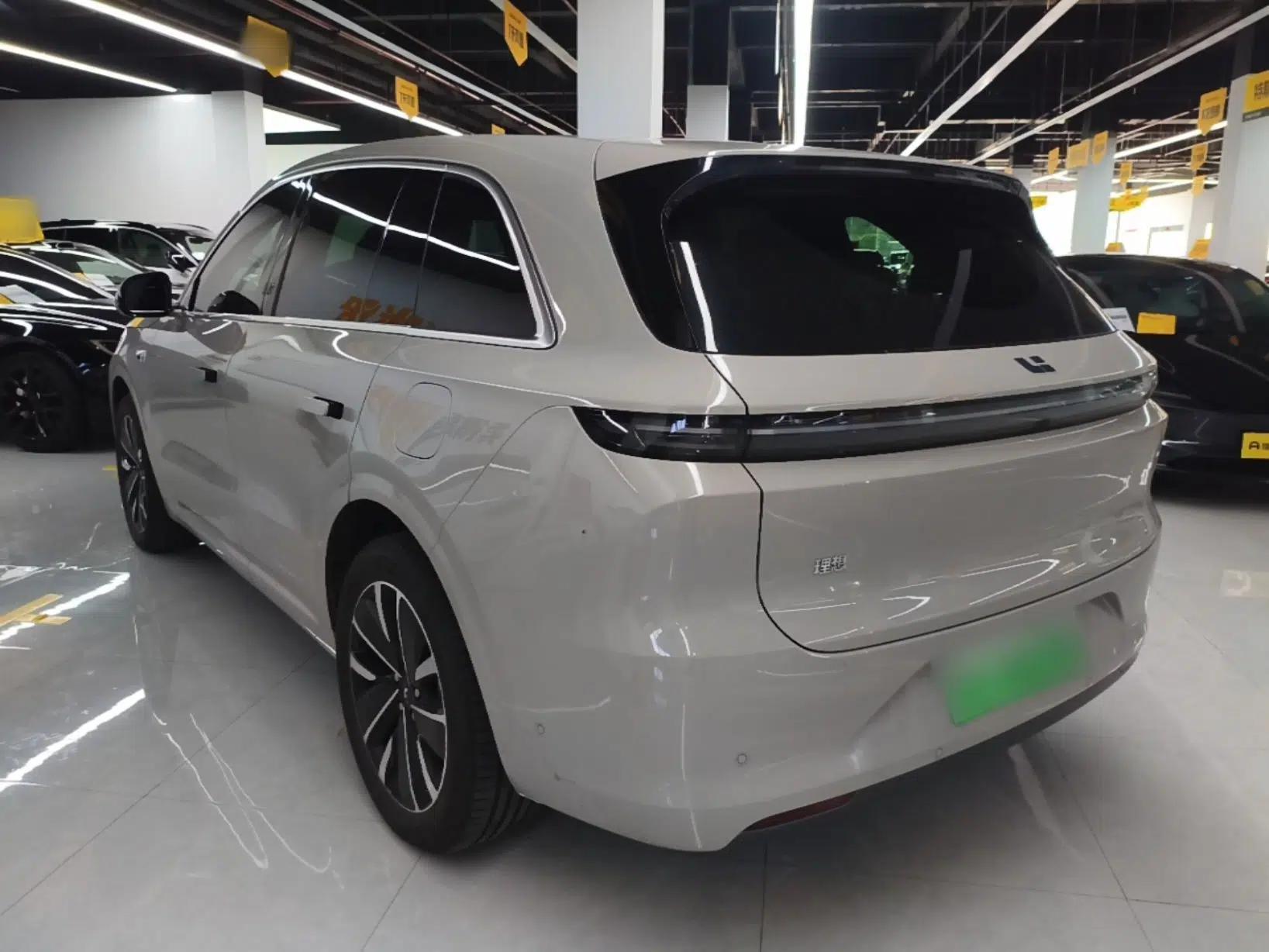Li Auto L6 2025 Pro Smart Refresh Edition — миниатюра 4