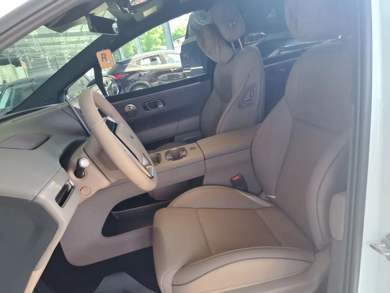 Li Auto i6 2025 Model Two-Wheel-Drive Standard Type — миниатюра 26