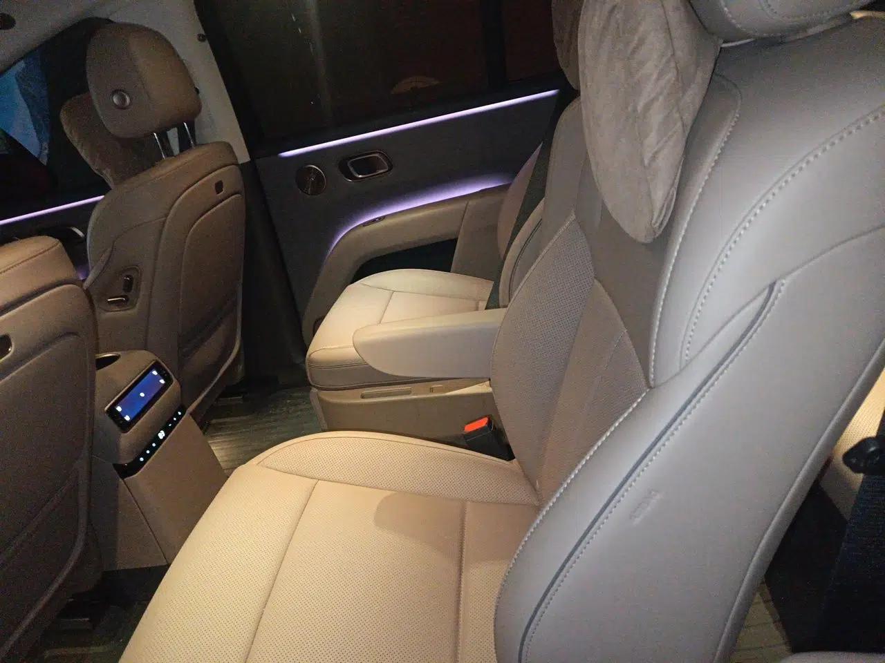Li Auto i8 2025 Model Standard Version — миниатюра 17