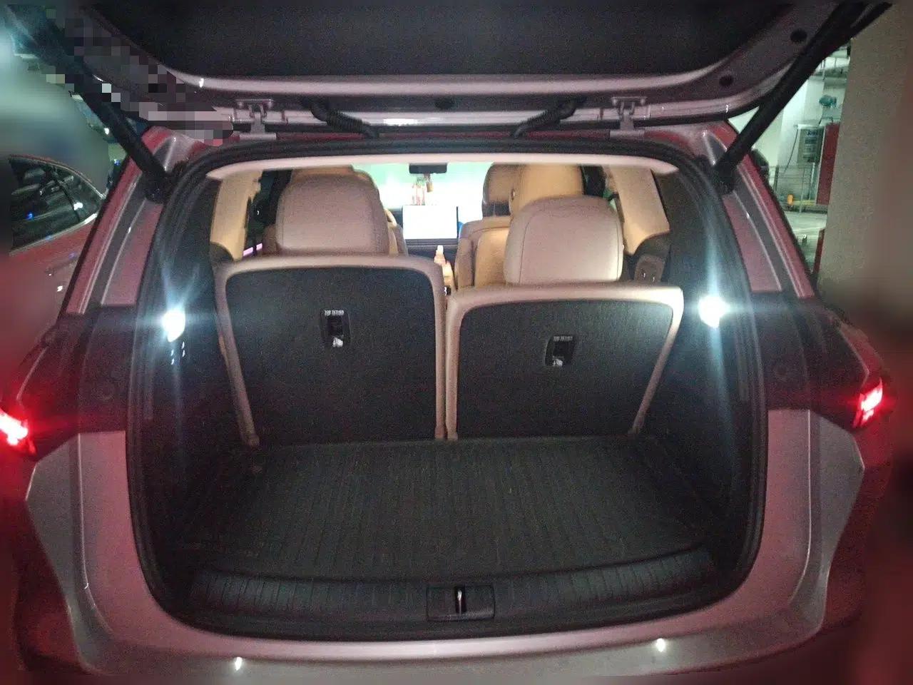 Li Auto i8 2025 Model Standard Version — миниатюра 19