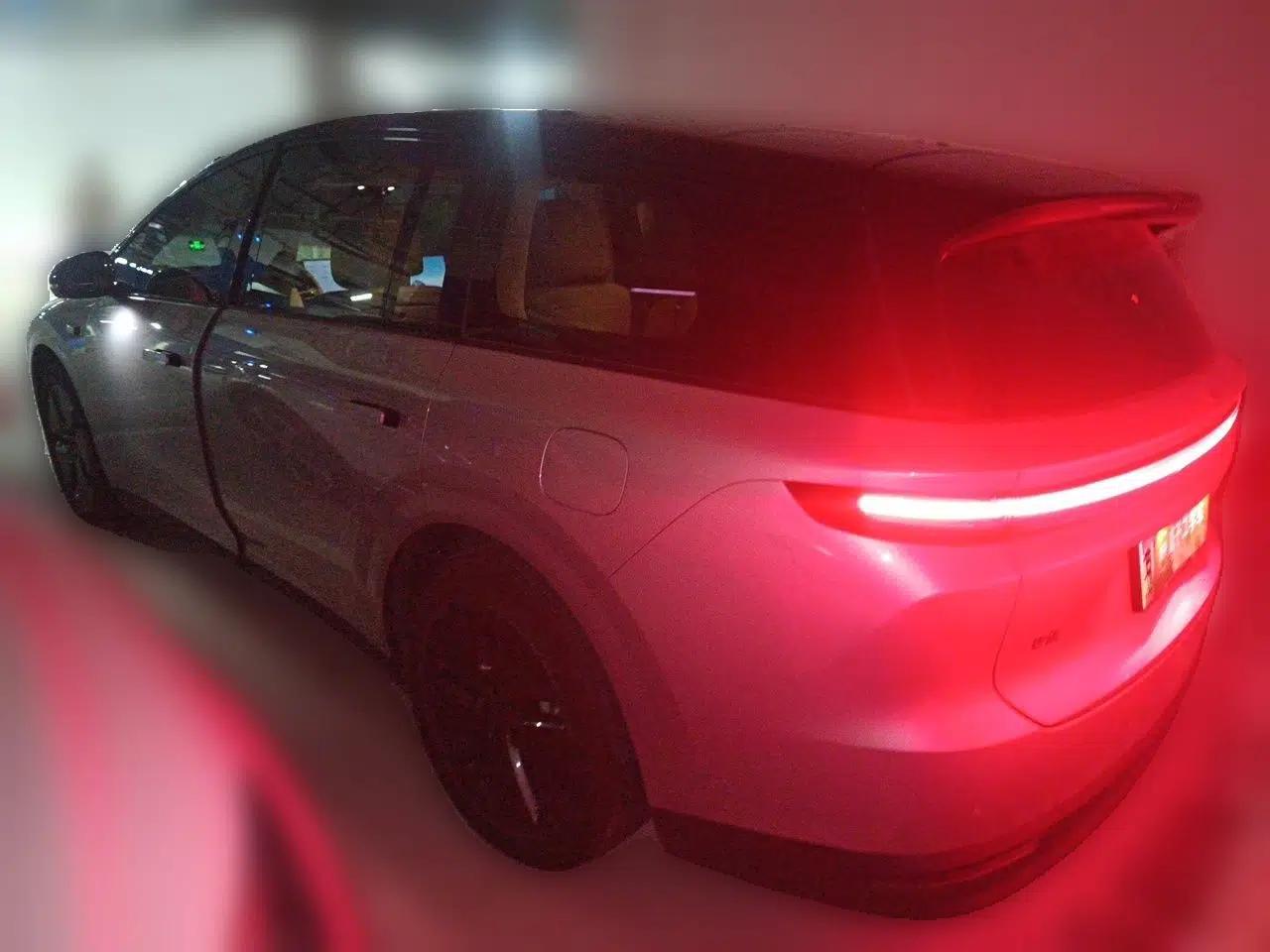 Li Auto i8 2025 Model Standard Version — миниатюра 4