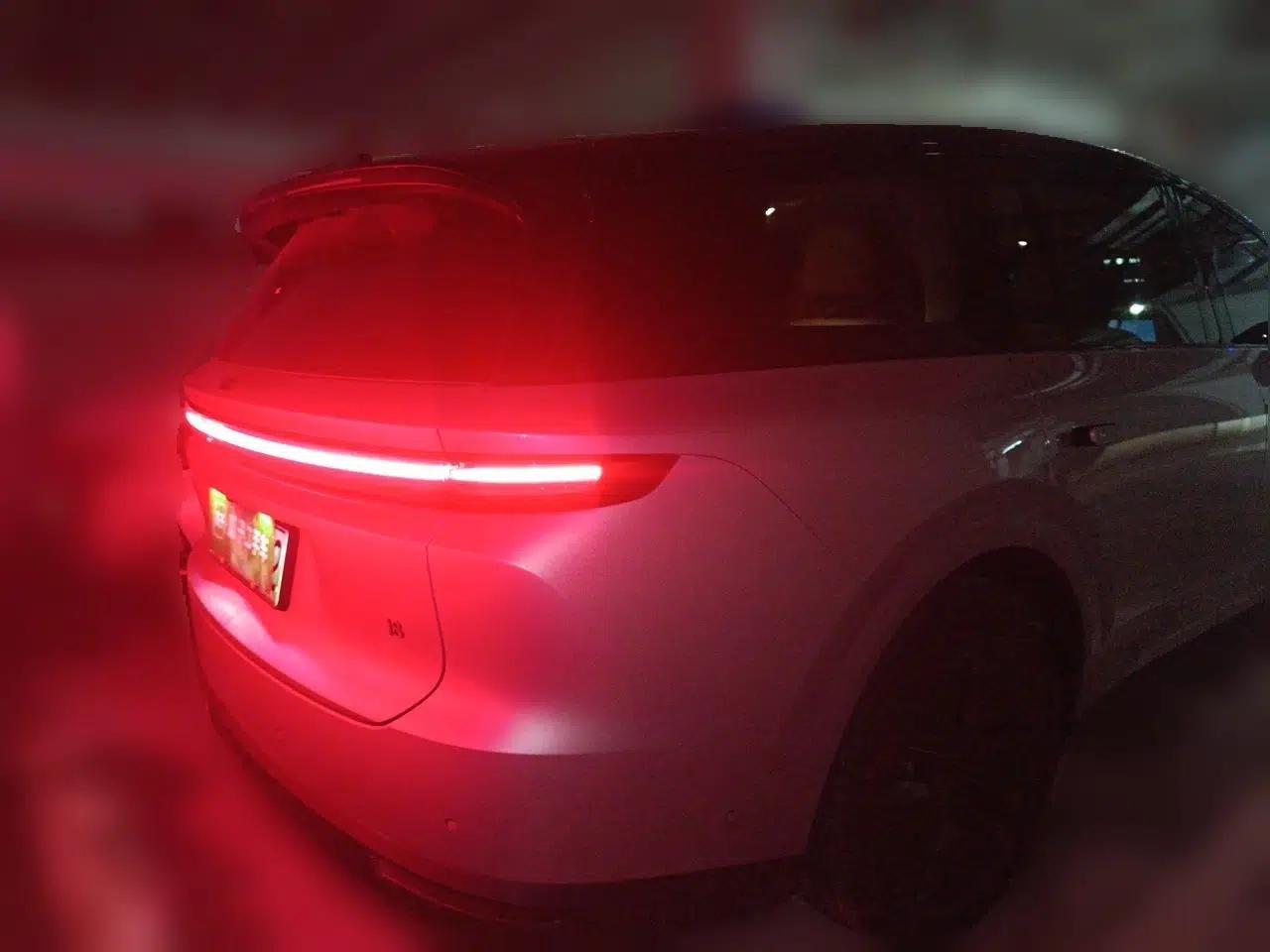 Li Auto i8 2025 Model Standard Version — миниатюра 5